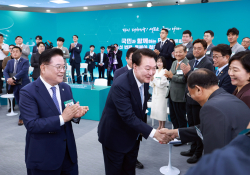특집대통령실홍해인_85.JPG