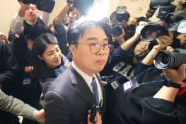특집 의정갈등 이솔(10).jpg