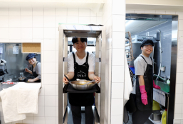 피처인물윤성호03.JPG