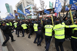 특집계엄령권우성32.jpg