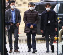특집계엄령권우성36.jpg
