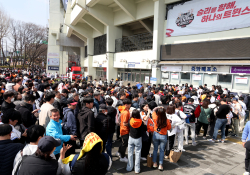 스포츠야구김민규01.jpg