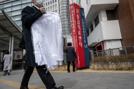 특집의정갈등심현철03.JPG