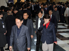 특집계엄령구윤성44.jpg