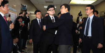 계엄령특집조성봉41.jpg