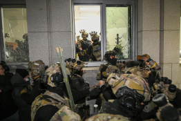 특집계엄령박종민 01.jpg